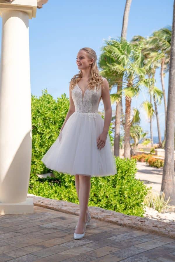 20164S Standesamtkleid Amelie bei Brautmoden Verina in Hille Brautkleid Tüllkleid ivory Cutout Spitze Petticoat