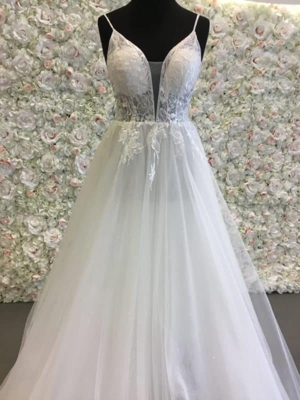 Brautkleid Standesamtkleid Brautmodenladen in Hille bei VeRina Tüllkleid ivory Spitze Weddingdress