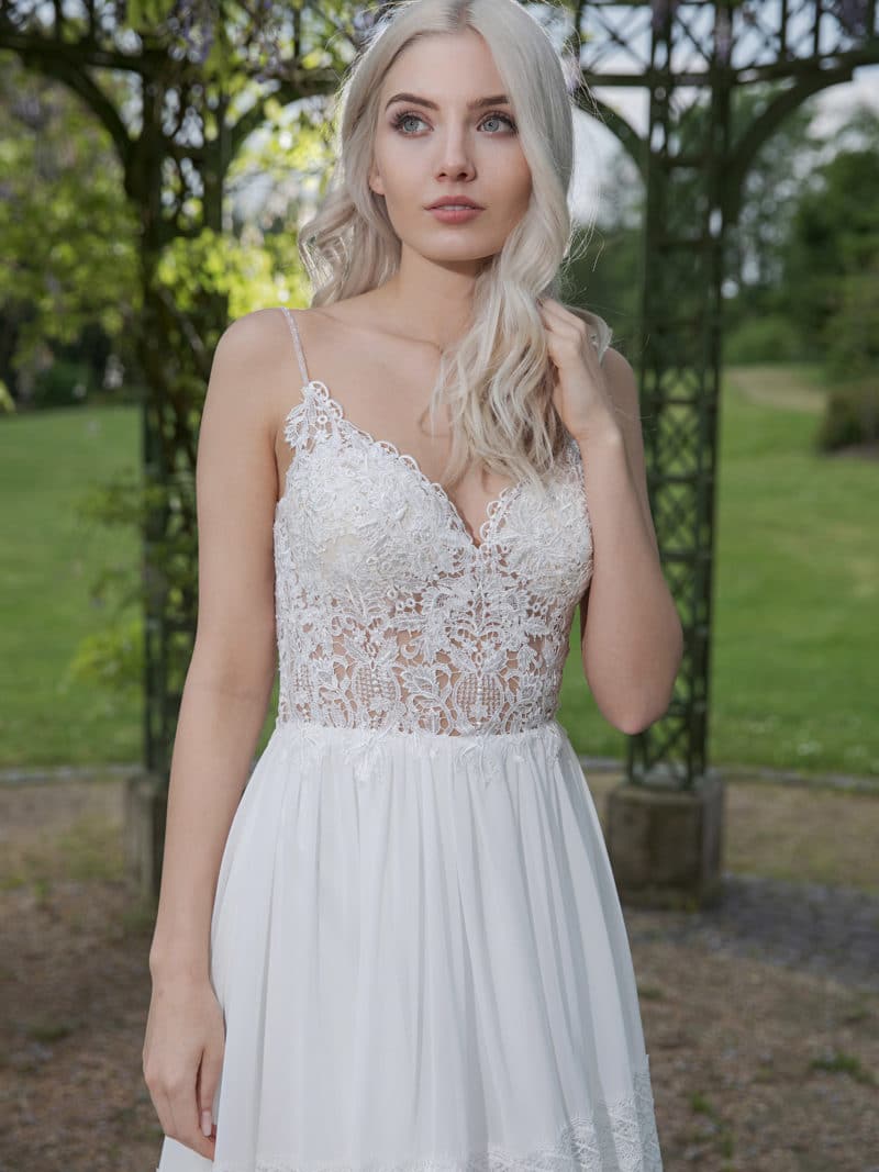 AnnAngelex Ivory Brautkleid Berendina B2054 3 Bei VeRina Brautmoden Hille