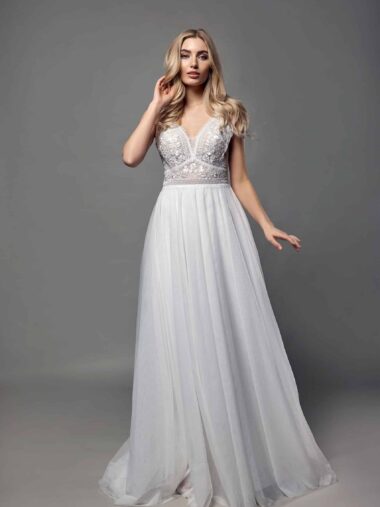 Fevronia 2023 Brautkleid AM105 (1) VeRina Brautmoden Hille Rothenuffeln