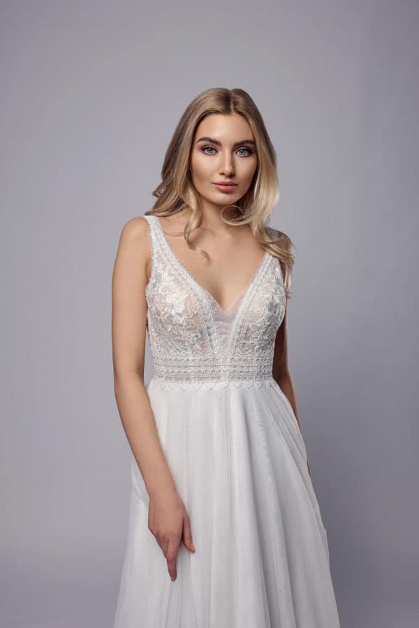 Lohrengel Light 2023 Brautkleid LB303 (2) VeRina Brautmoden Hille Rothenuffeln