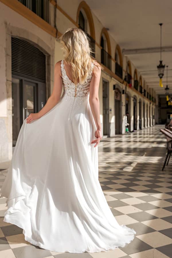 BS503 Fashion Queen Schwangerschaftskleid Brautkleid bei VeRina Brautmoden in Hille Rothenuffeln ivory Schleppe durchsichtiges Oberteil pailletten (4)