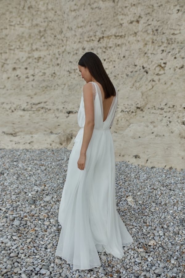 Jumpsuit Emilia LeRina Fashion Studio bei VeRina Brautmoden in Hille fließend