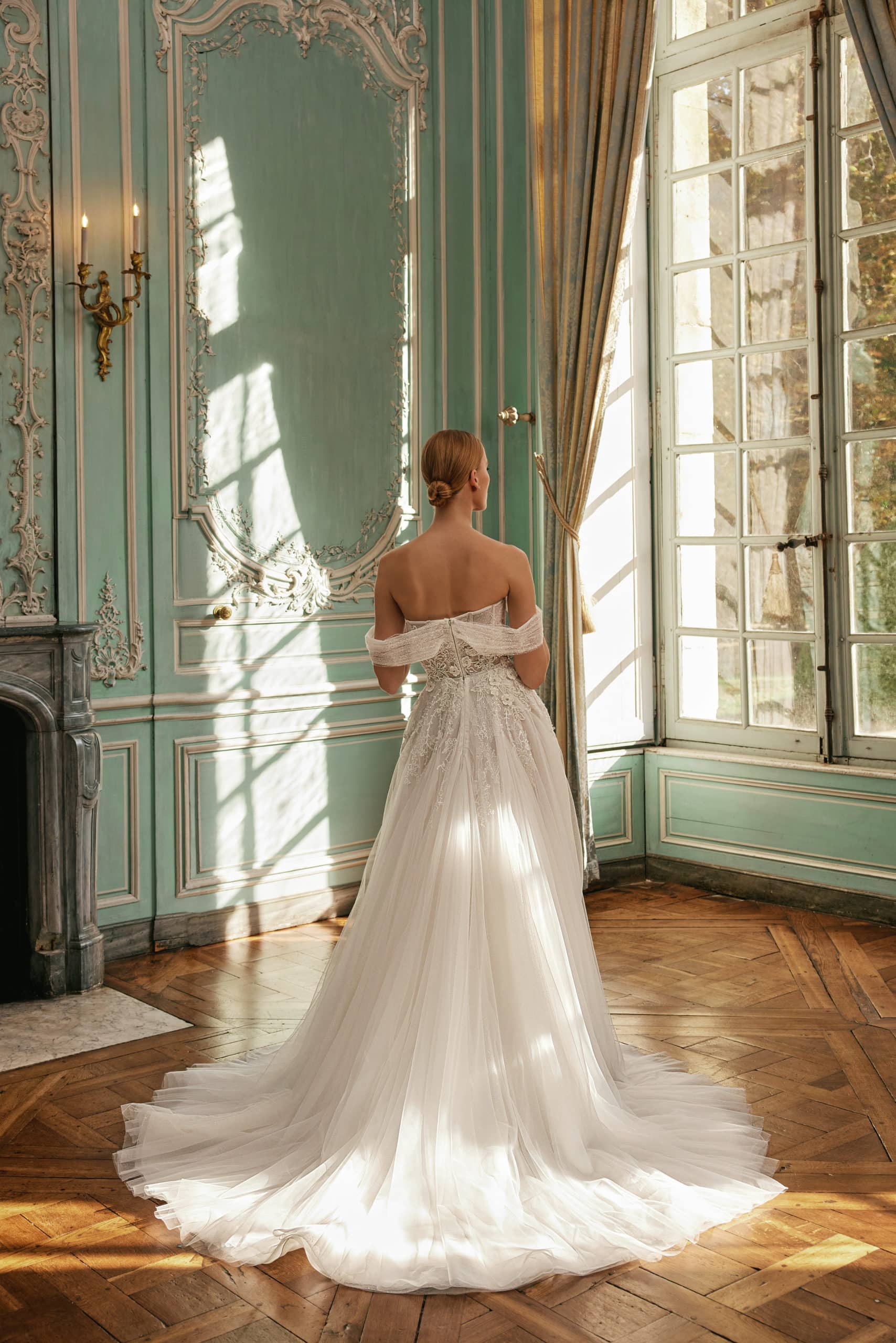 Fartina Pollardi Brautkleid bei VeRina Brautmoden in Hille Rothenuffeln Tüllkleid fließende Spitze Cramenträger aus breitem Tüll (2)