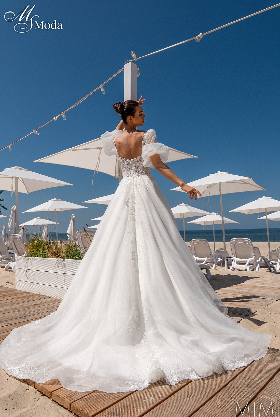 Mimi MS Moda Brautkleid bei VeRina Brautmoden in Hille Rothenuffeln Tüllkleid Puffärmel Corsage mit floraler Spitze Blümchen (2)