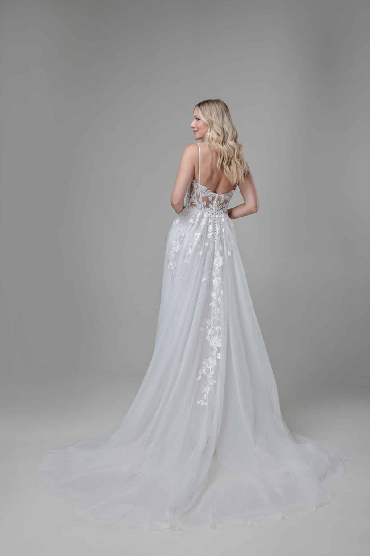 mgb199 Fashion Queen bei VeRina Brautmoden in Hille Rothenuffeln Softtüll Spaghettiträger Corsage Glitzer Tattoospitze (3)