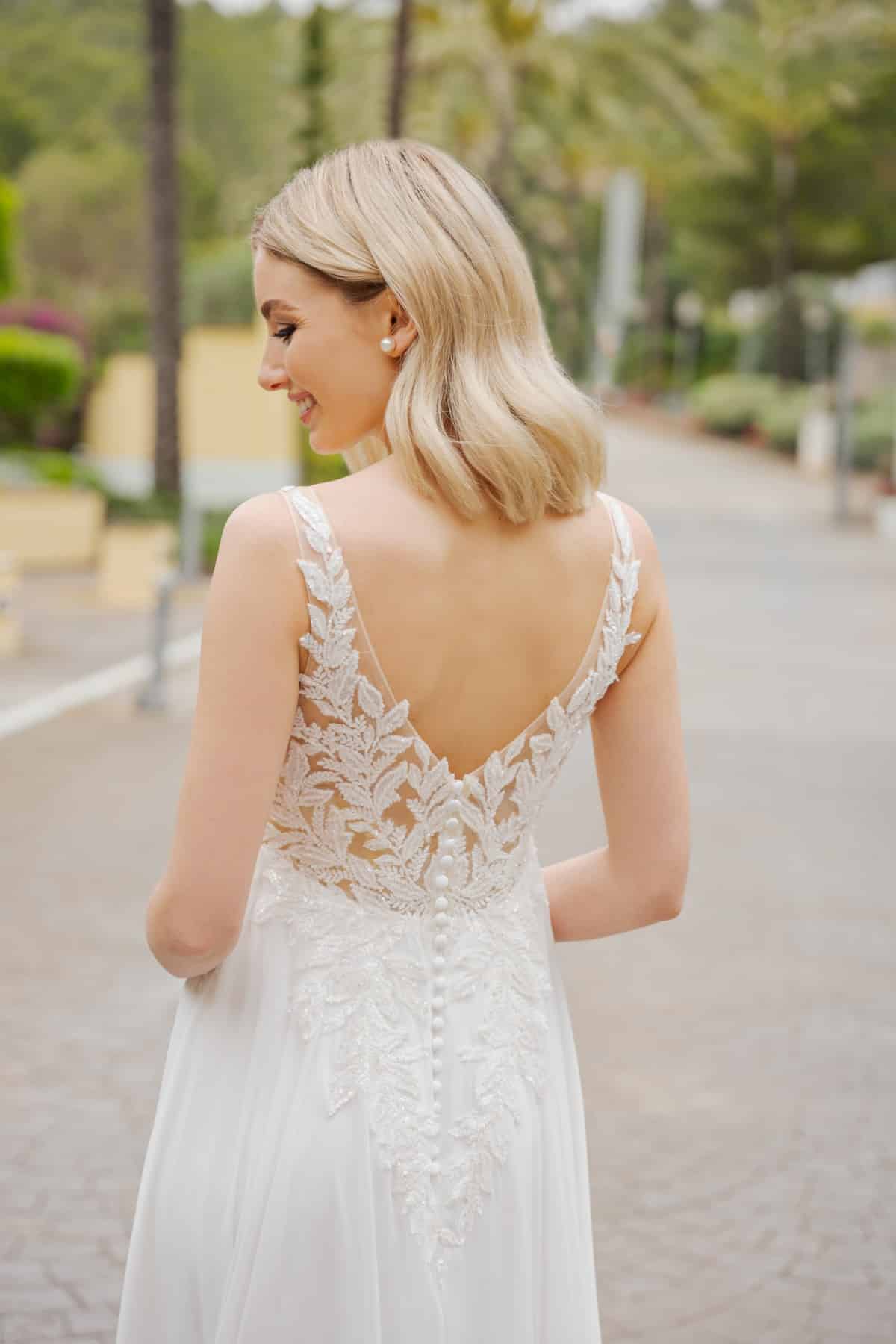 bs524 Umstandskleid Fashion Queen bei VeRina Brautmoden in Hille Rothenuffeln Chiffonkleid Schleppe Blätterspitze brauner Tüll v Ausschnitt (3)