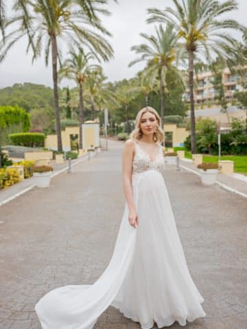 bs524 Umstandskleid Fashion Queen bei VeRina Brautmoden in Hille Rothenuffeln Chiffonkleid Schleppe Blätterspitze brauner Tüll v Ausschnitt