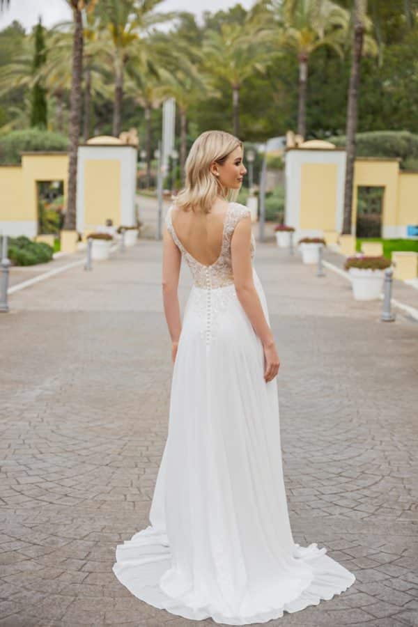bs529 Brautkleid Umstandskleid Fashion Queen bei VeRina Brautmoden in Hille Rothenuffeln Chiffonkleid breitere Träger Knopfleiste tiefer Rückenausschnitt (3)