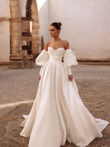 Anika Brautkleid Dama Couture bei VeRina Brautmoden in Hille Rothenuffeln chic elegant schlicht A Linie Puffärmel