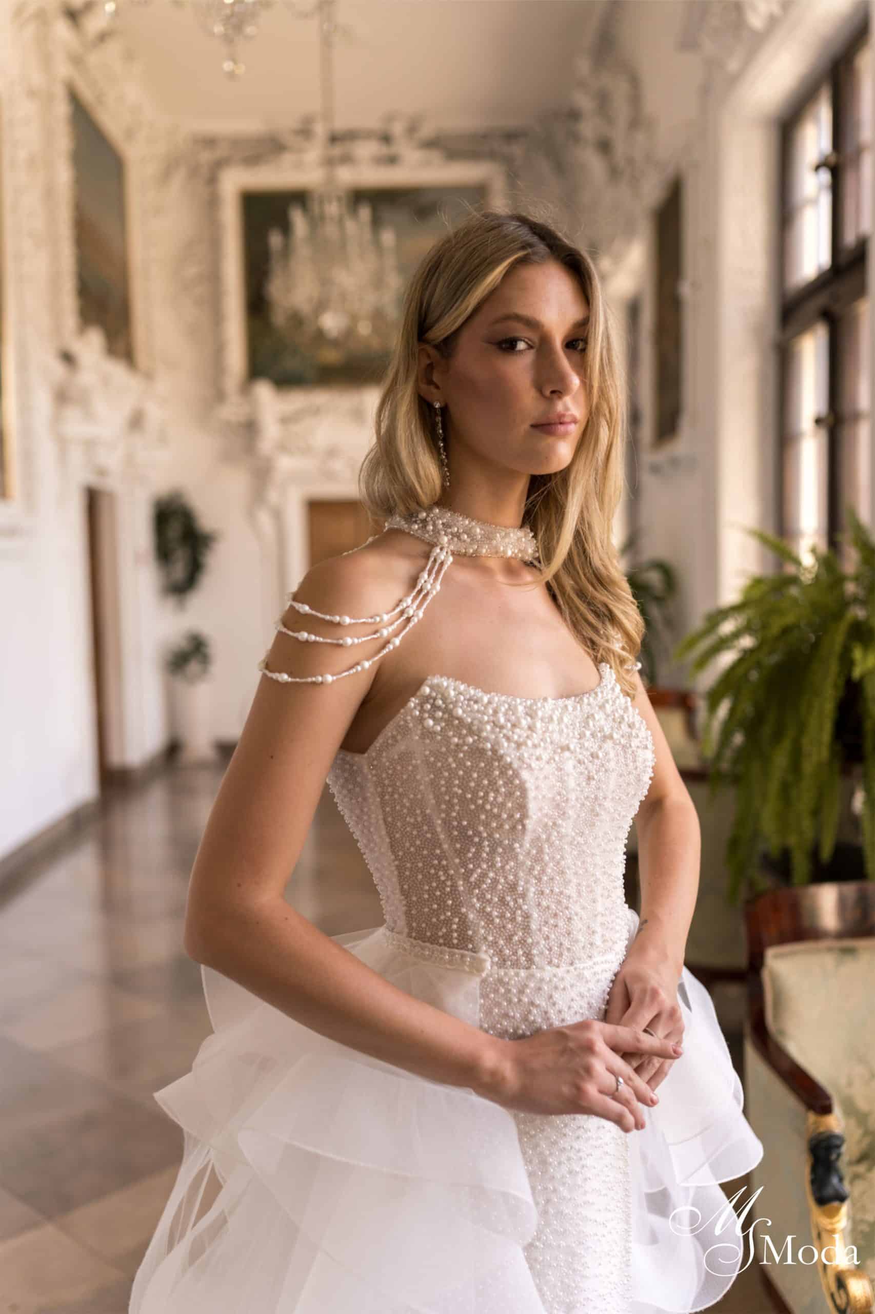 Fortuna Brautkleid MS Moda bei VeRina Brautmoden in Hille Rothenuffeln figurbetont Perlen Sichtbare Stäbe (3)