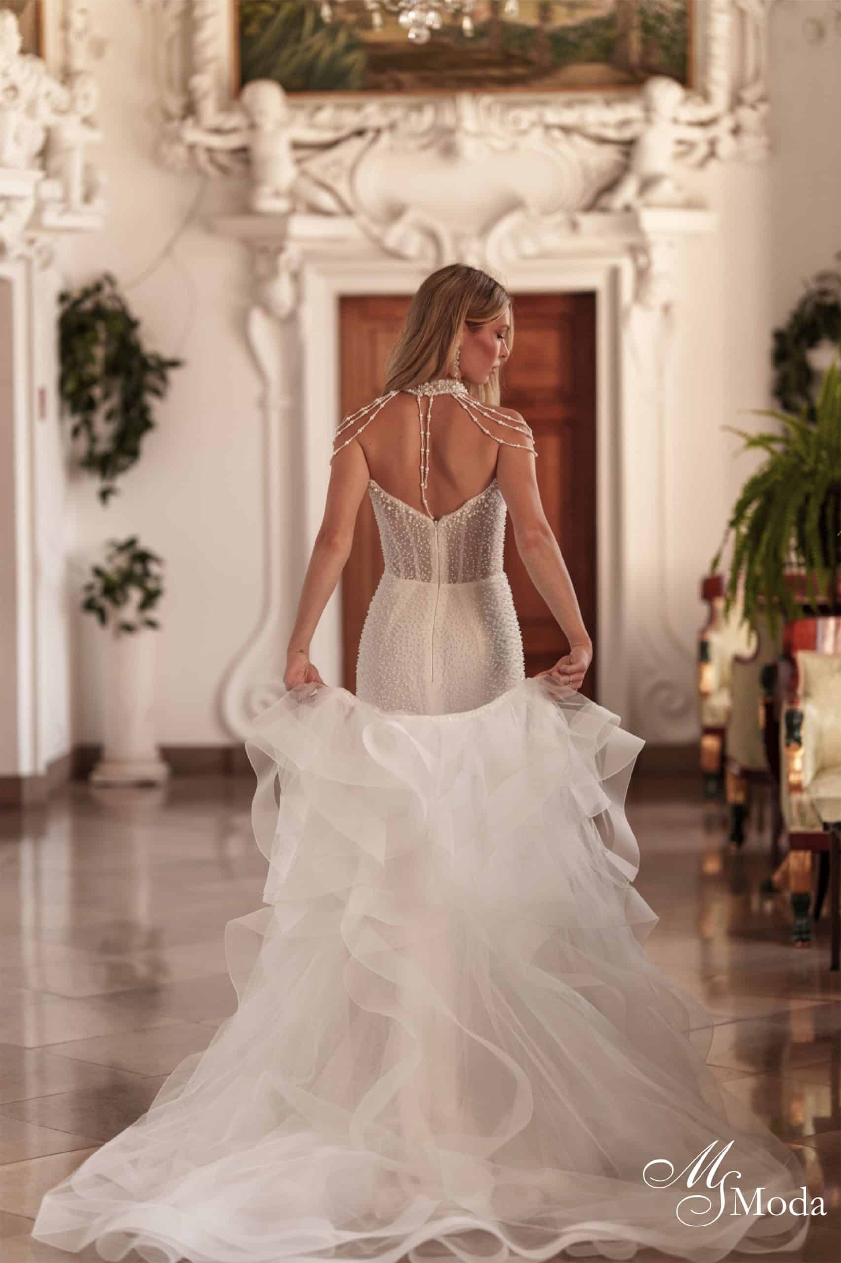 Fortuna Brautkleid MS Moda bei VeRina Brautmoden in Hille Rothenuffeln figurbetont Perlen Sichtbare Stäbe (8)