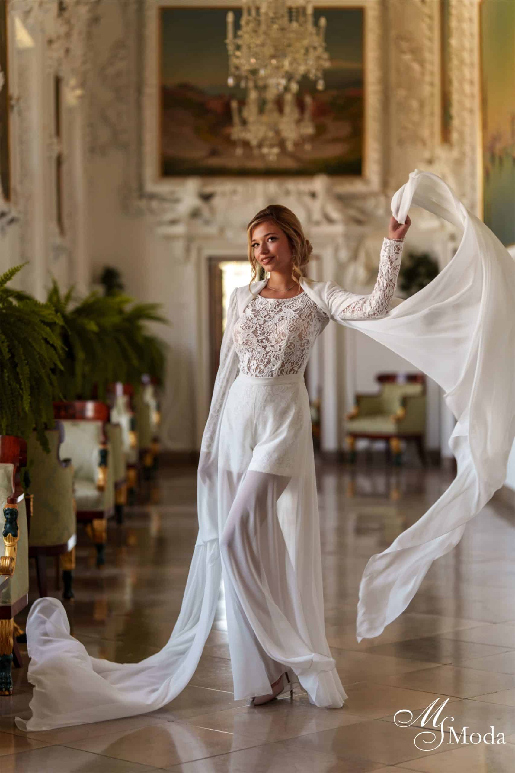 Jumpsuit Isabella MS Moda bei VeRina Brautmoden in Hille Rothenuffeln 3Teilig Chiffonhose lang Kurzer Spitzenjumpsuit Bolero mit langen Ärmel Chiffon (3)