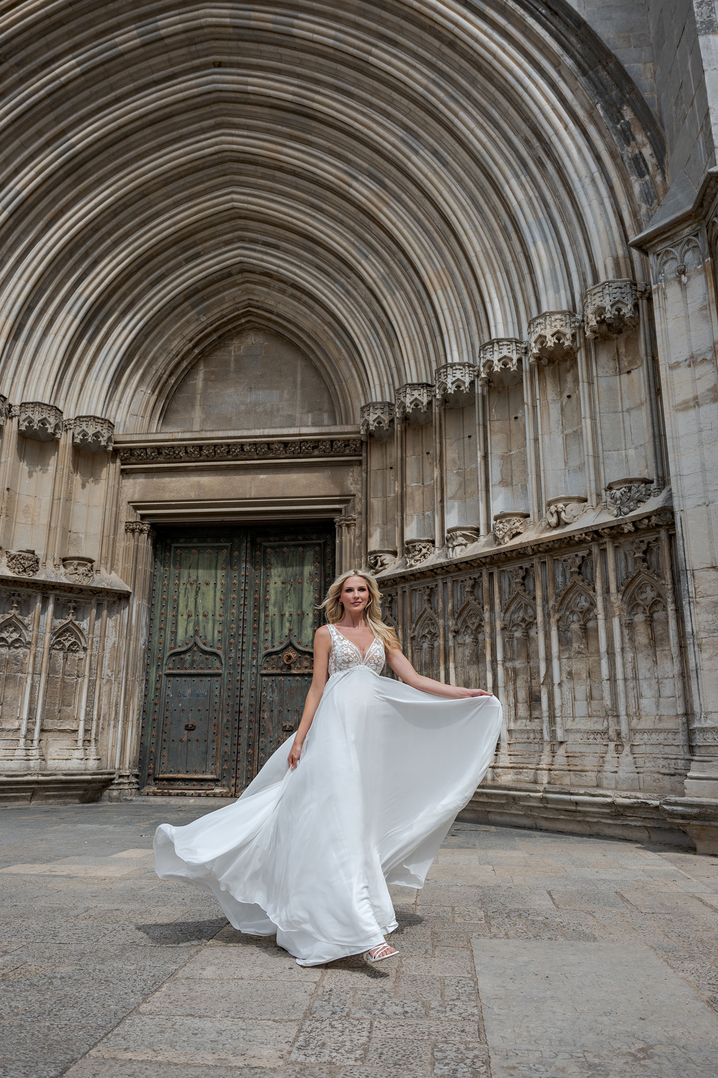 BS501 Brautkleid Fashion Queen bei VeRina Brautmoden in Hille Rothenuffeln Umstandskleid Chiffonkleid Floralespitzenelemte V Ausschnit Rücken V Ausschnitt Träger6