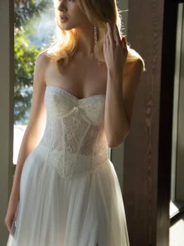 Corsage Modell Rei ivory LeRina