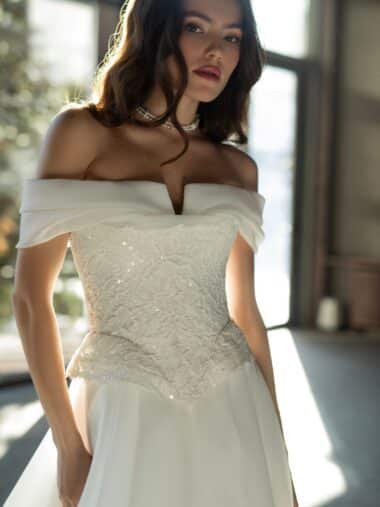 Corsage Modell Vilma ivory LeRina