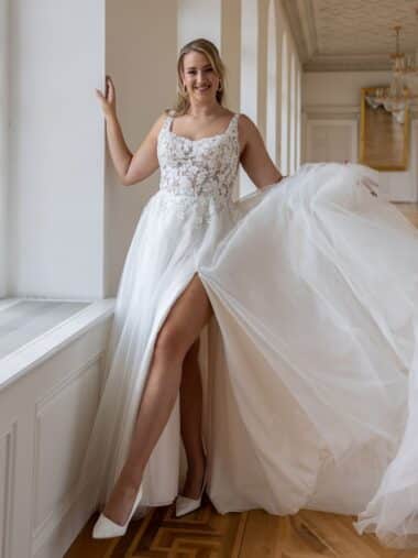 Brautkleid Modell DeLuxe 10044 Diane Legrand
