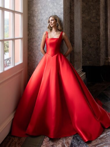 Brautkleid Modell DeLuxe Mikado 10042 Diane Legrand